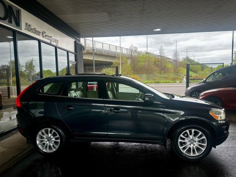 Volvo XC60 2.4 D5 SE Lux Premium AWD Euro 4 5dr 15