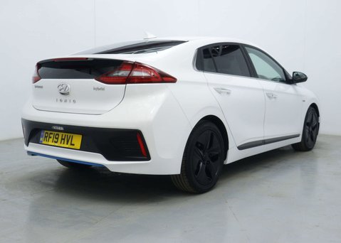 Hyundai IONIQ 1.6 h-GDi GPF Premium SE Hatchback 5dr Petrol Hybrid DCT Euro 6 (s/s) (141 12