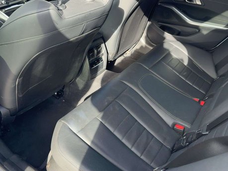 BMW 3 Series 2.0 330i Sport Auto 4dr 11