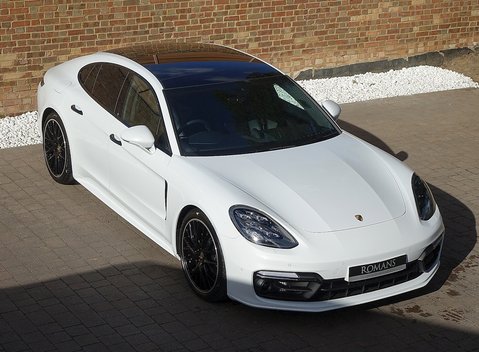 Porsche Panamera 4S 24
