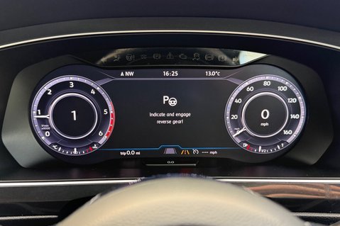 Volkswagen Tiguan R-LINE TDI BMT 4MOTION DSG -RARE LEATHER -DYNAUDIO -TOWBAR -APPLE CARPLAY  54