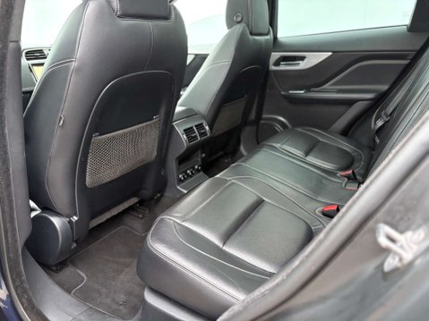 Jaguar F-Pace 2.0 F-Pace R-Sport AWD D Auto 4WD 5dr 53