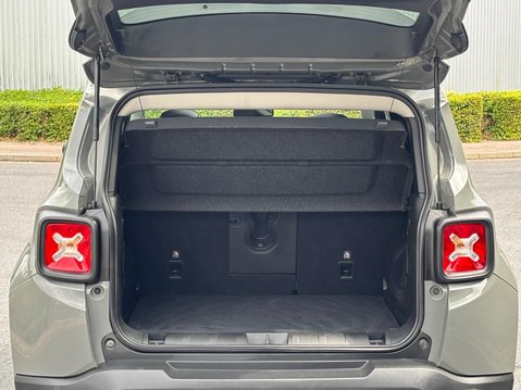 Jeep Renegade S MHEV 30