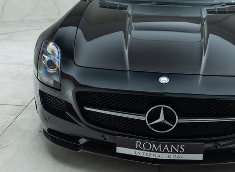 Mercedes-Benz SLS AMG GT FINAL EDITION 27