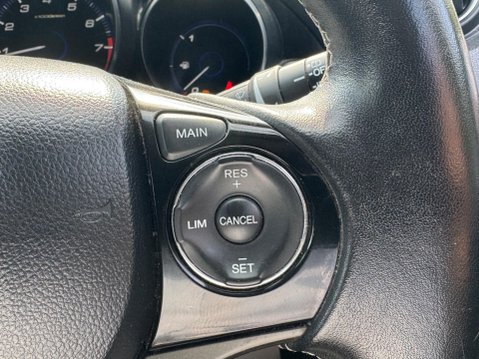 Honda Civic 1.8 i-VTEC SE Plus (Navi) Euro 6 (s/s) 5dr 27