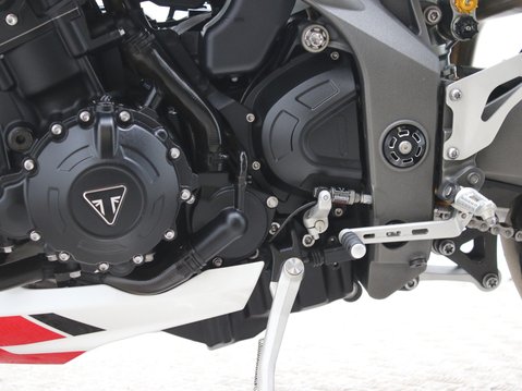 Triumph Speed Triple 1050 SPEED TRIPLE 1050 RS 24