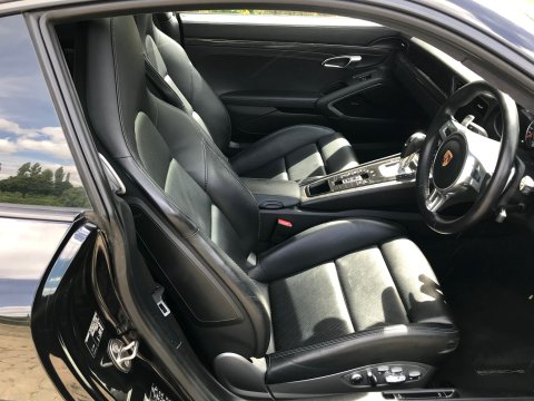 Porsche 911 (991) 3.8 Turbo S PDK 4WD Coupe 34