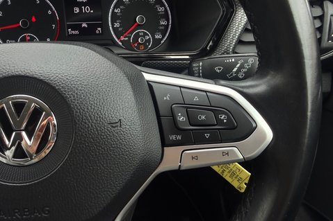 Volkswagen T-Cross 1.0 SE TSI.. 6 MAIN DEALER SERVICES..APPLE CARPLAY & ANDROID AUTO..STUNNING 24
