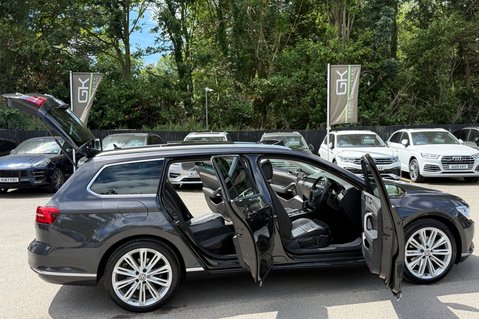 Volkswagen Passat GT TSI EVO DSG - PANORAMIC SUNROOF -19 INCH ALLOYS - ONE OWNER 23