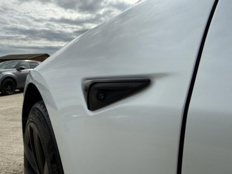 Tesla Model 3 Saloon 4dr Electric Auto RWD (241 bhp) 46