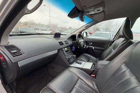 Volvo XC90 2.4 D5 SE SUV 5dr Diesel Geartronic AWD (219 g/km, 200 bhp) 44