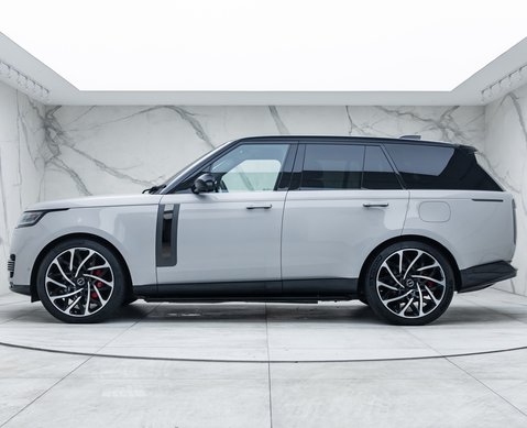 Land Rover Range Rover P510e SV