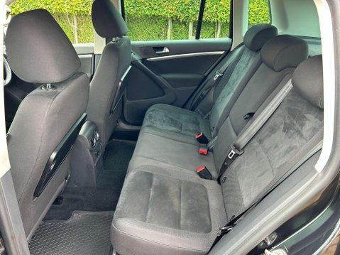 Volkswagen Tiguan 2.0 TDI BlueMotion Tech Match 4WD Euro 5 (s/s) 5dr 15