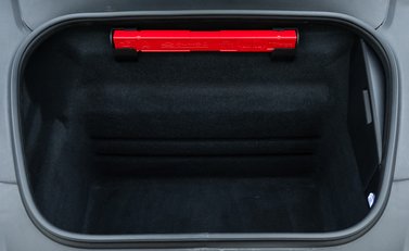 Porsche 911 Carrera GTS (992) 31