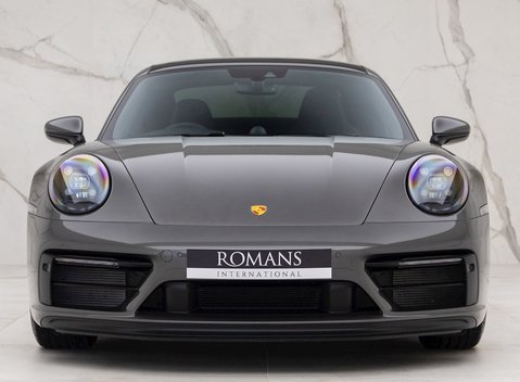 Porsche 911 Carrera GTS (992) 4