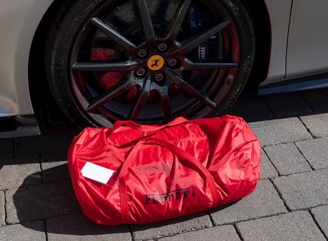 Ferrari 488 Pista 35