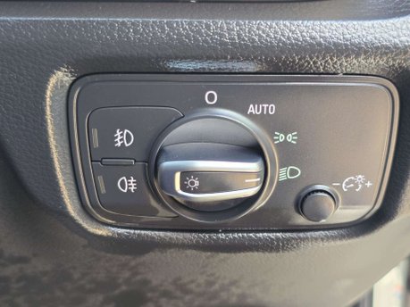 Audi A3 1.4 TFSI CoD S line S Tronic Euro 6 (s/s) 4dr 29