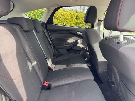 Ford Focus 1.0T EcoBoost Zetec S Euro 6 (s/s) 5dr 26