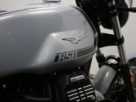 Moto Guzzi V7 V7 IV SPECIAL 39