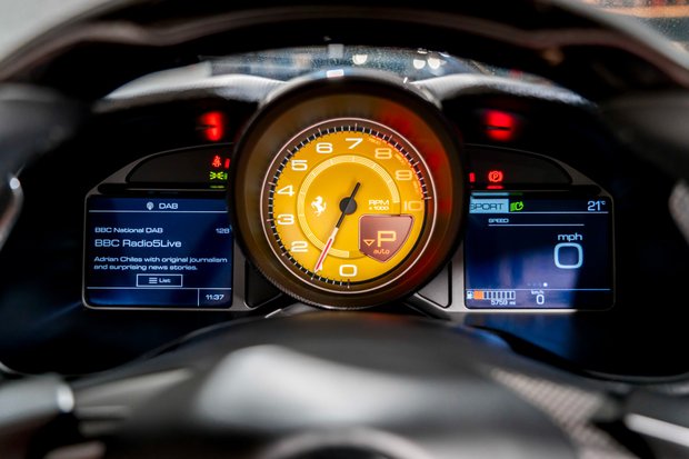 Ferrari Portofino FULL FSH. PASSENGER DISPLAY. SPORTS EXHAUST. MAGNERIDE SUSPENSION. 3