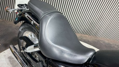 Triumph Bonneville 2013 ONLY 13K 1 OWNER LONG MOT MID-WEIGHT CRUISER BIKE 865CC 14