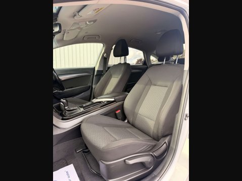 Hyundai i40 1.7 i40 SE Nav CRDi Blue Drive Semi-Auto 4dr 19