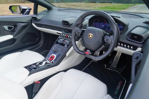 Lamborghini Huracan LP 610-4 SPYDER 9