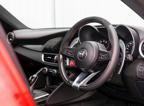 Alfa Romeo Giulia Quadrifoglio 11