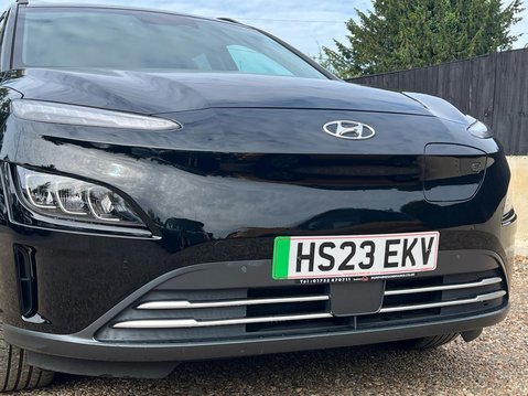 Hyundai KONA PREMIUM 11