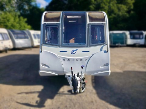 Bailey Pegasus Genoa GT65  3