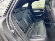 Jaguar F-Pace 2.0 D200 MHEV R-Dynamic SE Auto AWD Euro 6 (s/s) 5dr 75