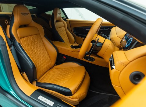 Aston Martin DB12 V8 13