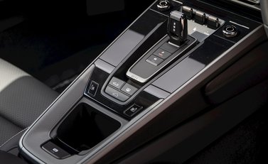 Porsche 911 Carrera 4S (992) 21