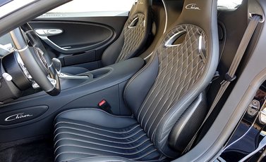 Bugatti Chiron 22