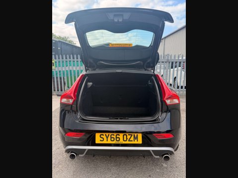 Volvo V40 2.0 V40 R-Design D2 5dr 35