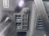 Land Rover Discovery SDV6 HSE LUXURY 12