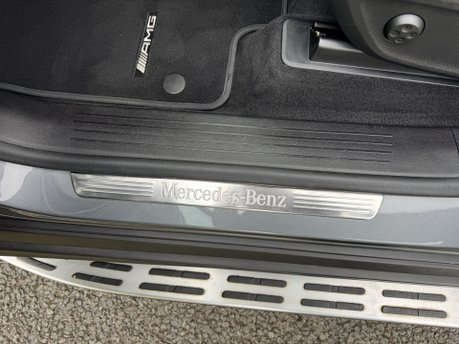 Mercedes-Benz GLE GLE 300D 4Matic AMG Line Premium Plus Auto Diesel 7 SEATER/PAN ROOF/360 CAM 30