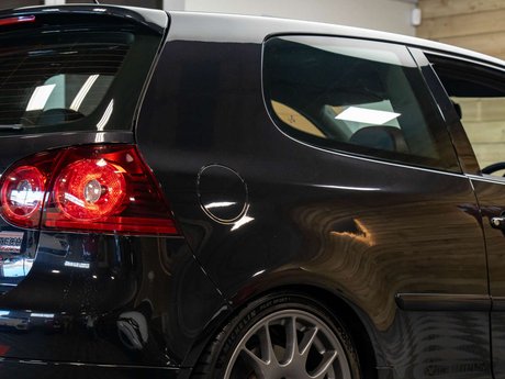 Volkswagen Golf 2.0 Golf GTi Edition 30 230 3dr 23
