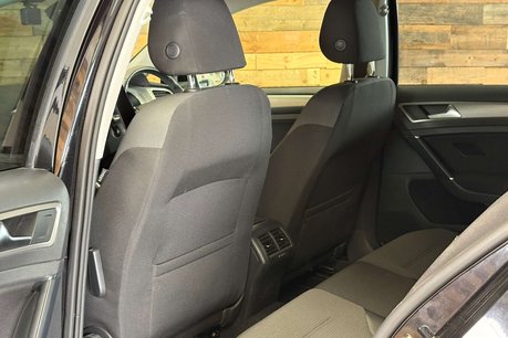 Volkswagen Golf 1.2 TSI BlueMotion Tech S Hatchback 5dr Petrol DSG Euro 5 (s/s) (105 ps) 56