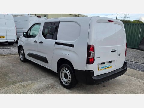 Vauxhall Combo CARGO PRIME L2 H1 2300 5 SEATER CREW VAN 1.5 TURBO D 100ps EU6 4