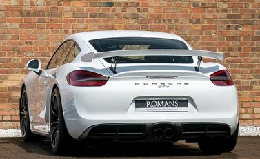 Porsche Cayman GT4 3
