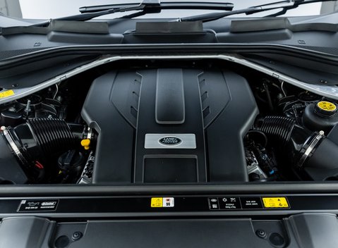 Land Rover Range Rover P530 SV 43