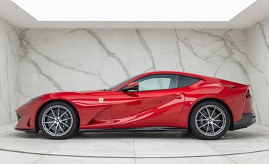 Ferrari 812 Superfast 2