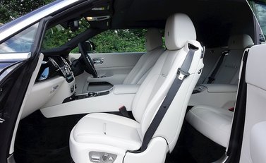 Rolls-Royce Dawn 24