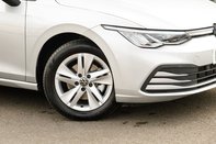 Volkswagen Golf LIFE TSI 11