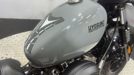 Hyosung GV AQUILA 2021 ONLY 2K NEW MOT SERVICED CRUISER 125CC 26