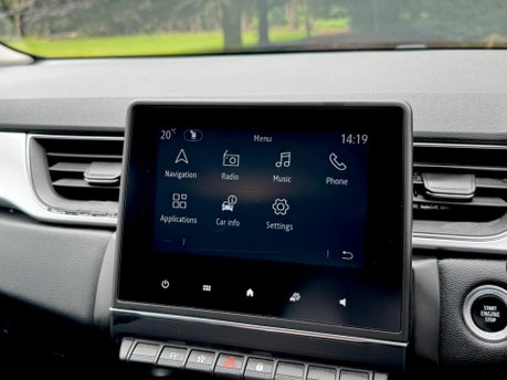 Renault Captur TECHNO E-TECH 29