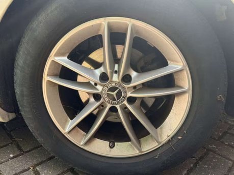 Mercedes-Benz A Class 1.3 A180 SE Hatchback 5dr Petrol 7G-DCT Euro 6 (s/s) (136 ps) 17