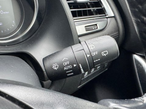 Mazda 6 2.0 SKYACTIV-G SE-L Nav Tourer Euro 6 (s/s) 5dr 26