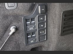 Land Rover Discovery R-DYNAMIC HSE MHEV 29